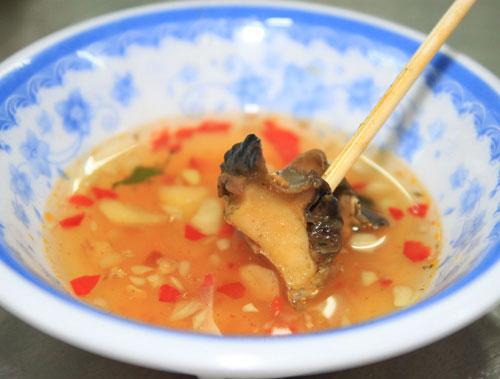 Ốc bươu vàng xào chuối xanh 3