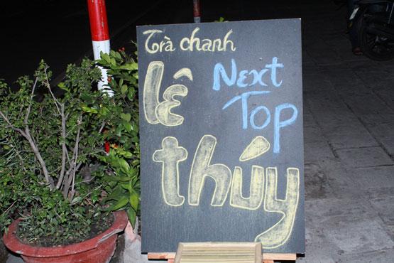 4 quán trà chanh vỉa hè "chém gió" của sao Việt 1