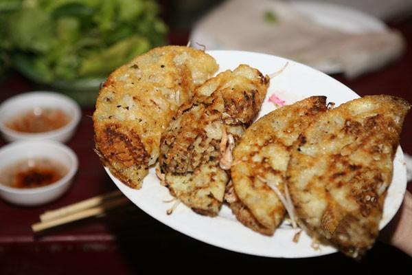 Bánh xèo nem lụi phố Đội Cấn